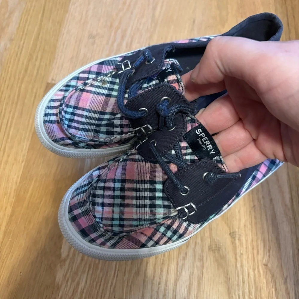 Sperry Navy Plaid Canvas Boat Shoes with Pink Accents Sz 1
